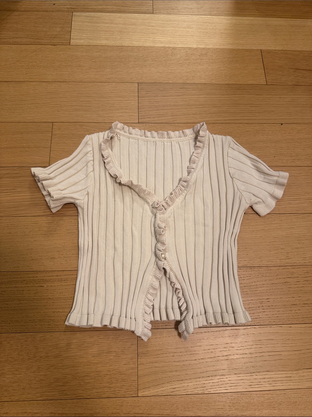 Women Cream Ruffle-Trim Ribbed Knit Top - Picture 1 of 2